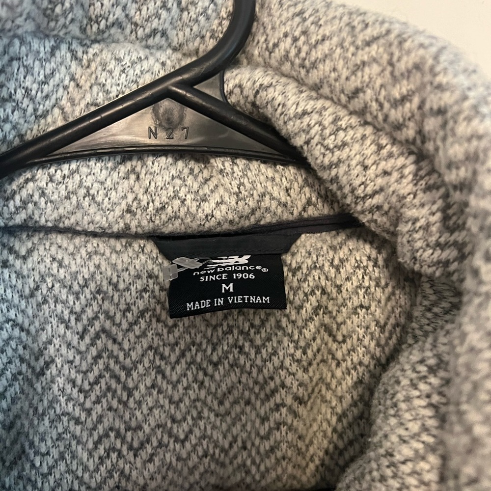 New Balance Jacket - Picture 2 of 3